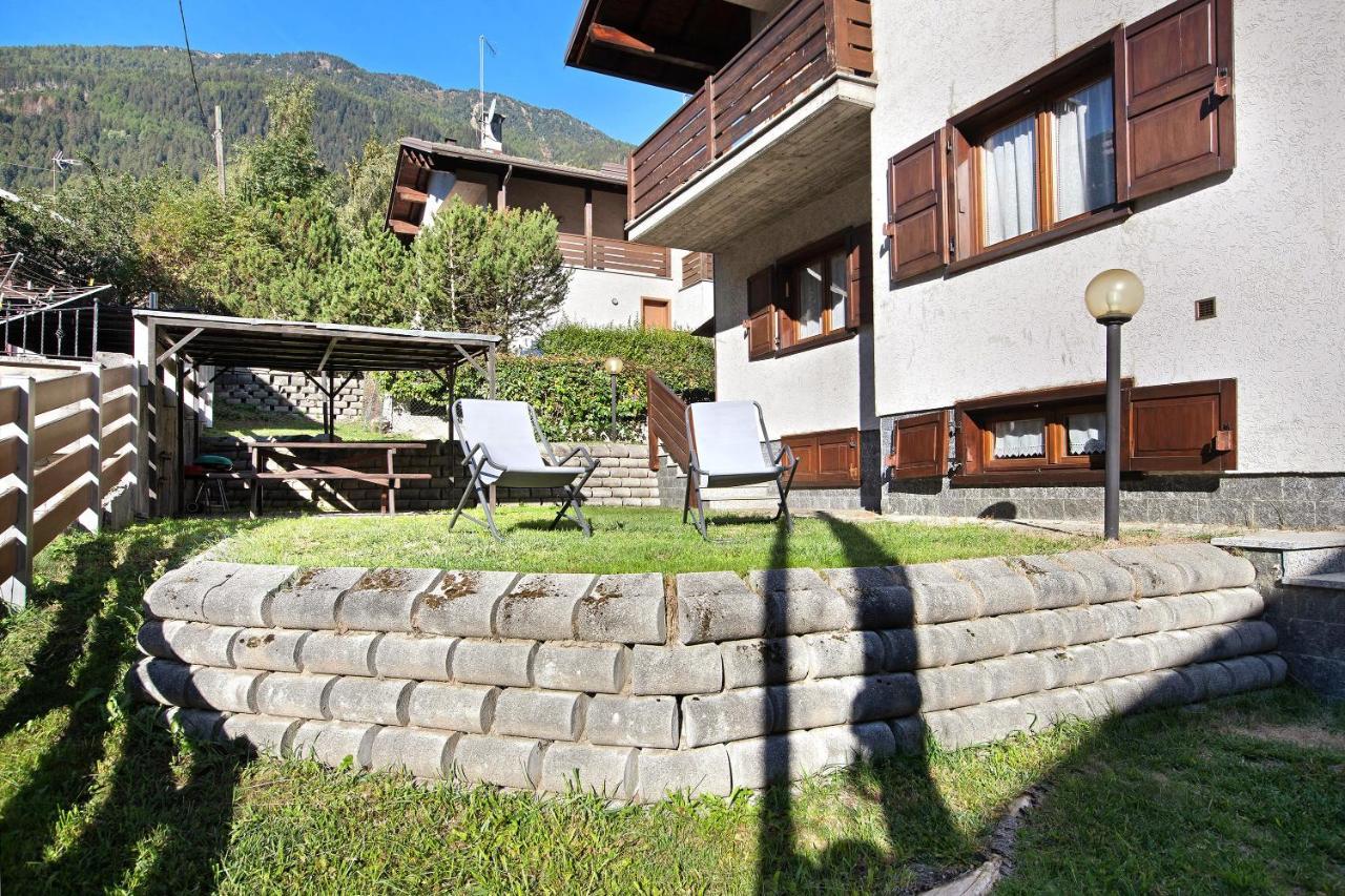 Mountain Chalet Close To Bormio Villa Valdisotto Exterior photo