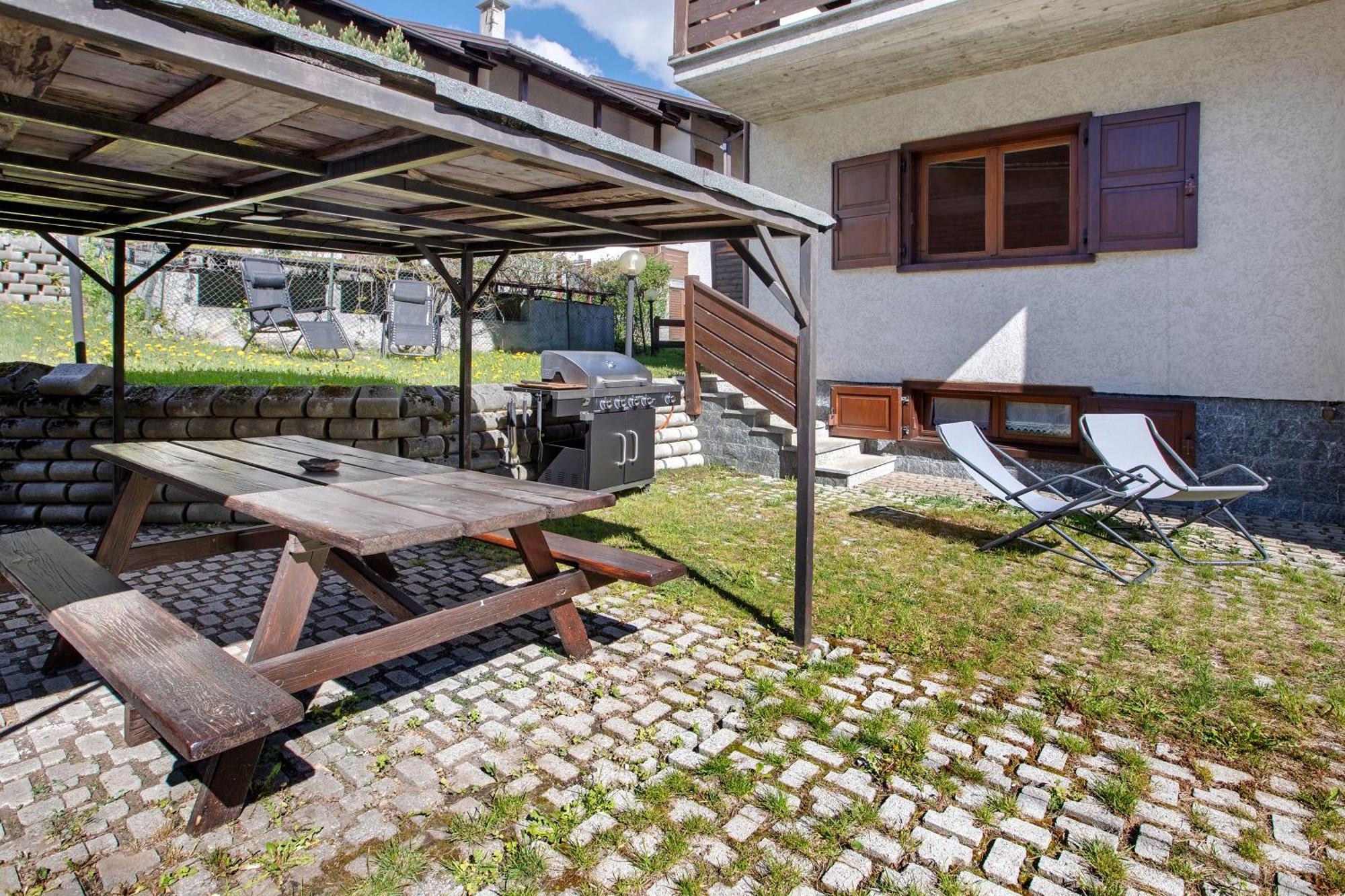 Mountain Chalet Close To Bormio Villa Valdisotto Exterior photo